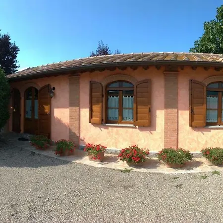 Hétvégi ház Residenza Zona Franca Macchie